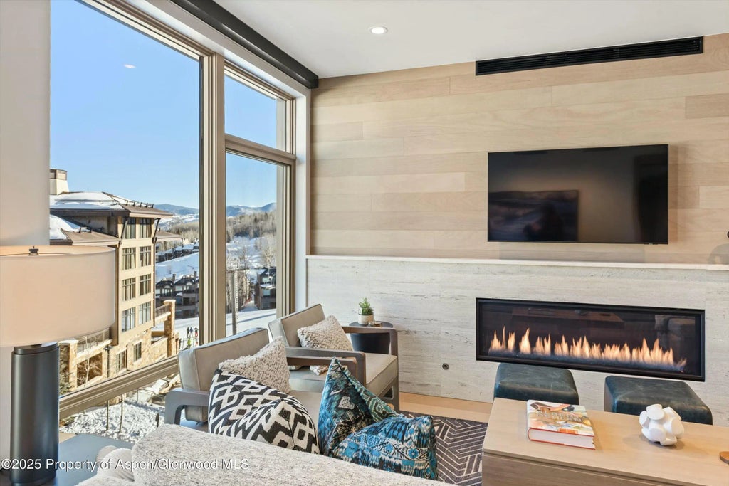 4 of 24 - 130 Wood Road 560-562, Snowmass Village, CO
