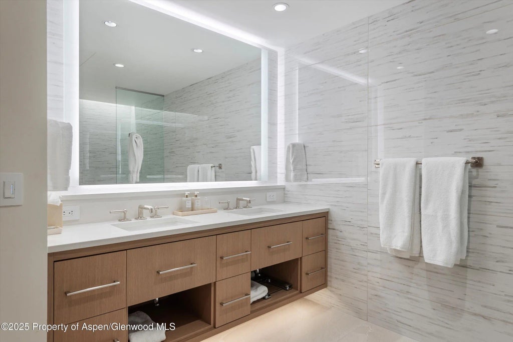 14 of 25 - 130 Wood Road 461-463, Snowmass Village, CO