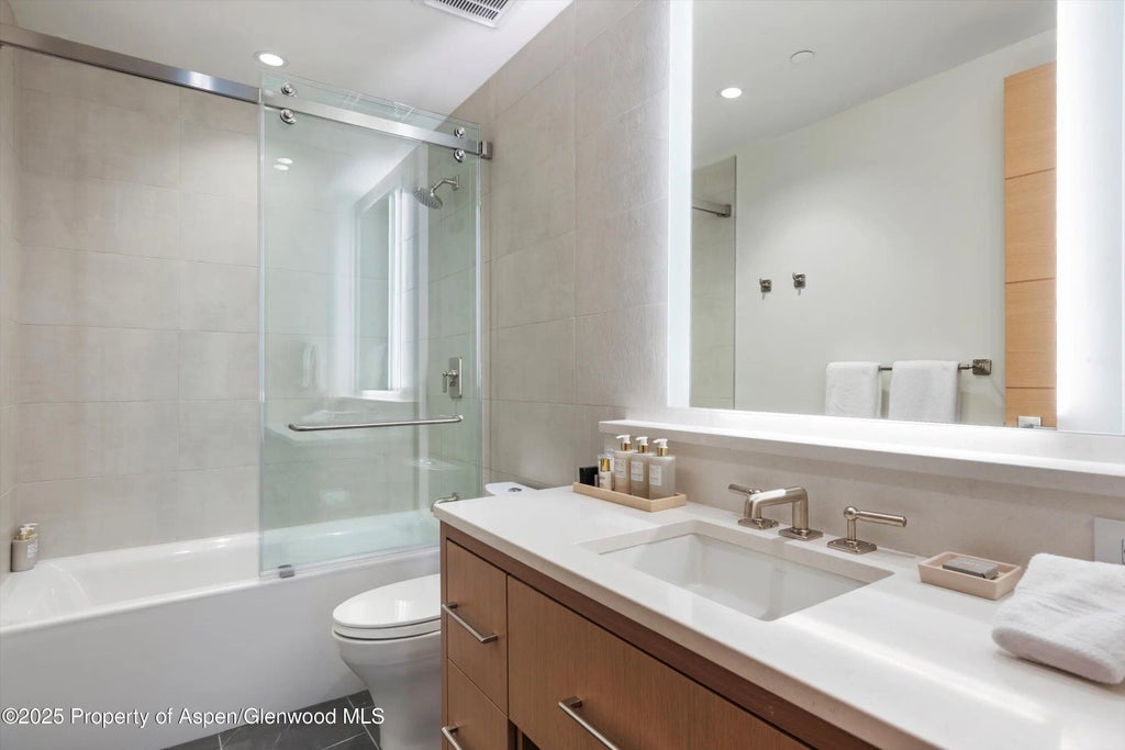 17 of 25 - 130 Wood Road 461-463, Snowmass Village, CO