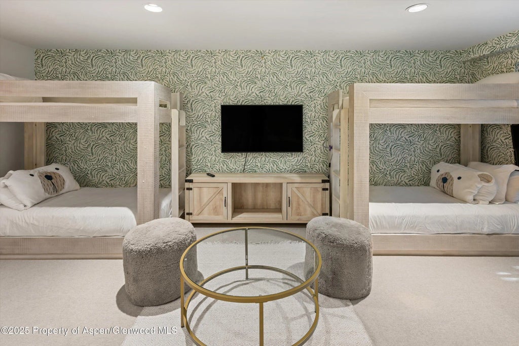 20 of 32 - 901 W Francis Street, Aspen, CO