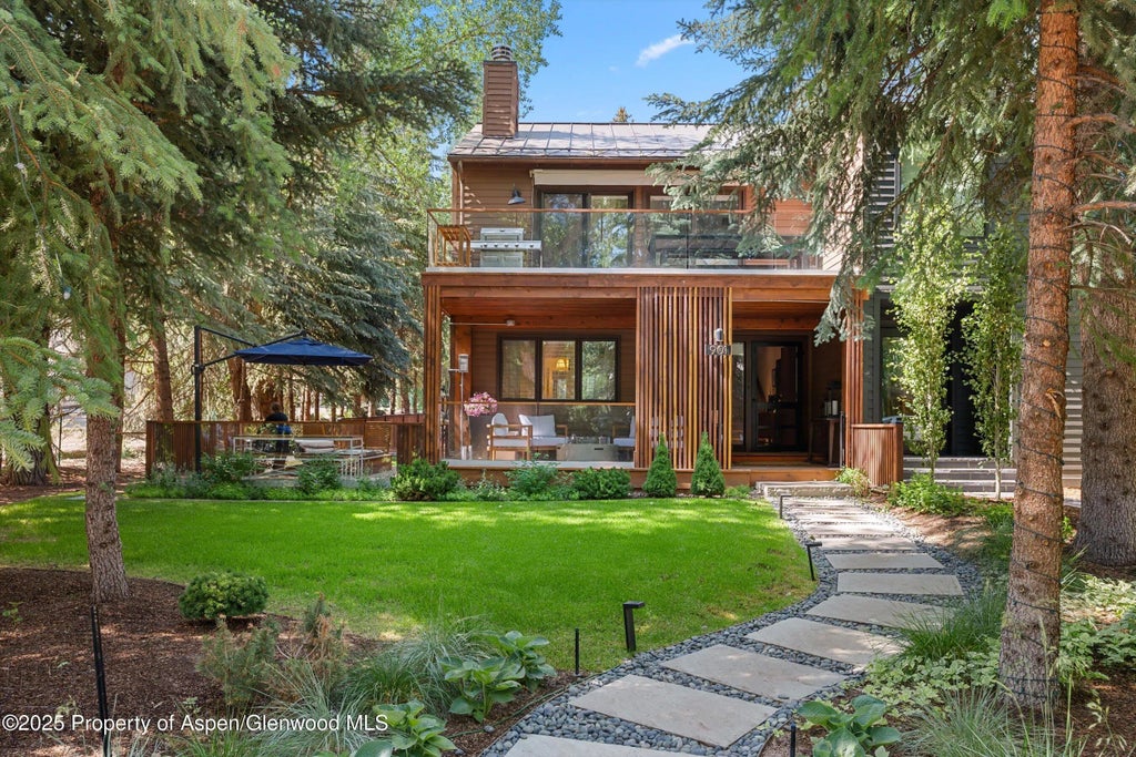 25 of 32 - 901 W Francis Street, Aspen, CO