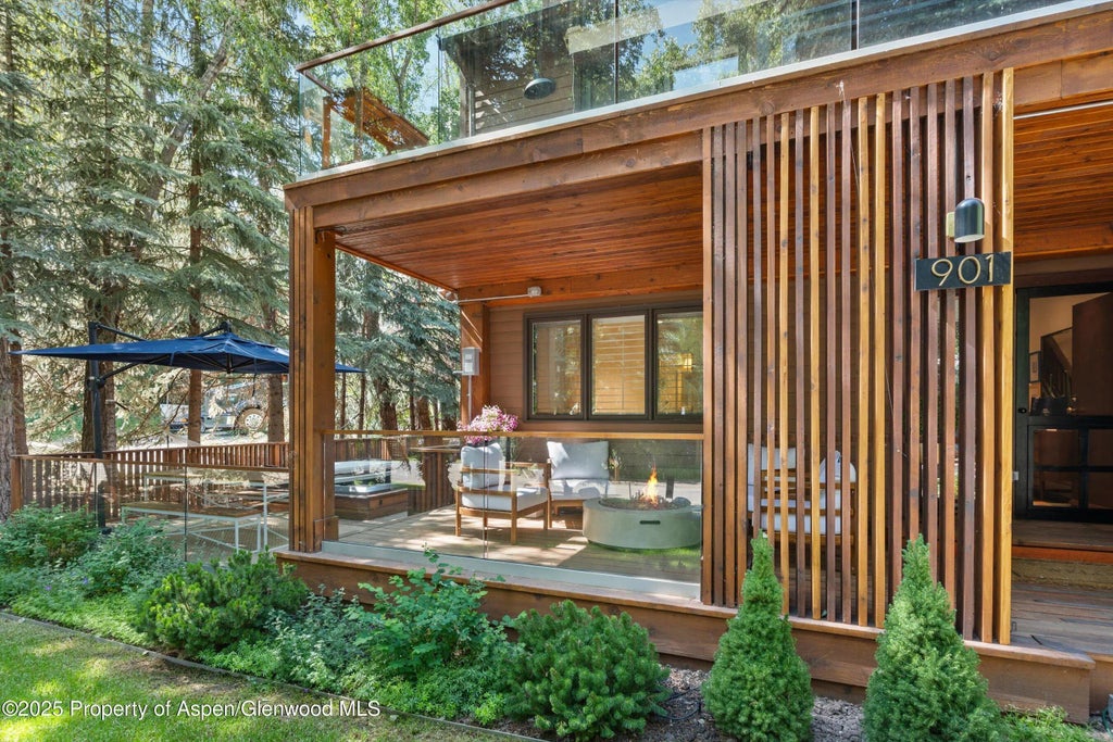 28 of 32 - 901 W Francis Street, Aspen, CO