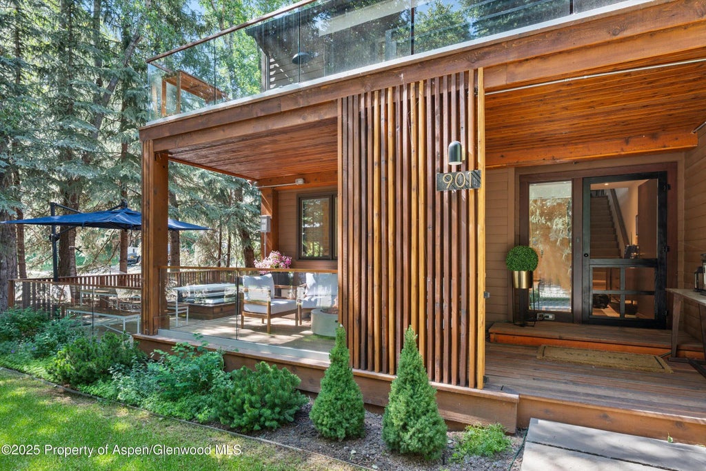 29 of 32 - 901 W Francis Street, Aspen, CO