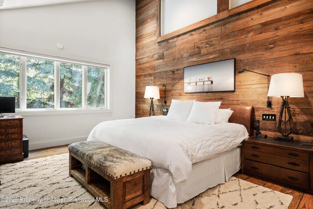 7 of 32 - 901 W Francis Street, Aspen, CO