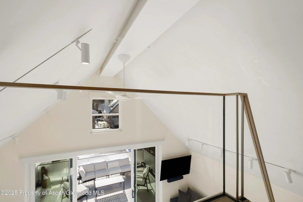 12 of 14 - 211 W Main Street 201, Aspen, CO