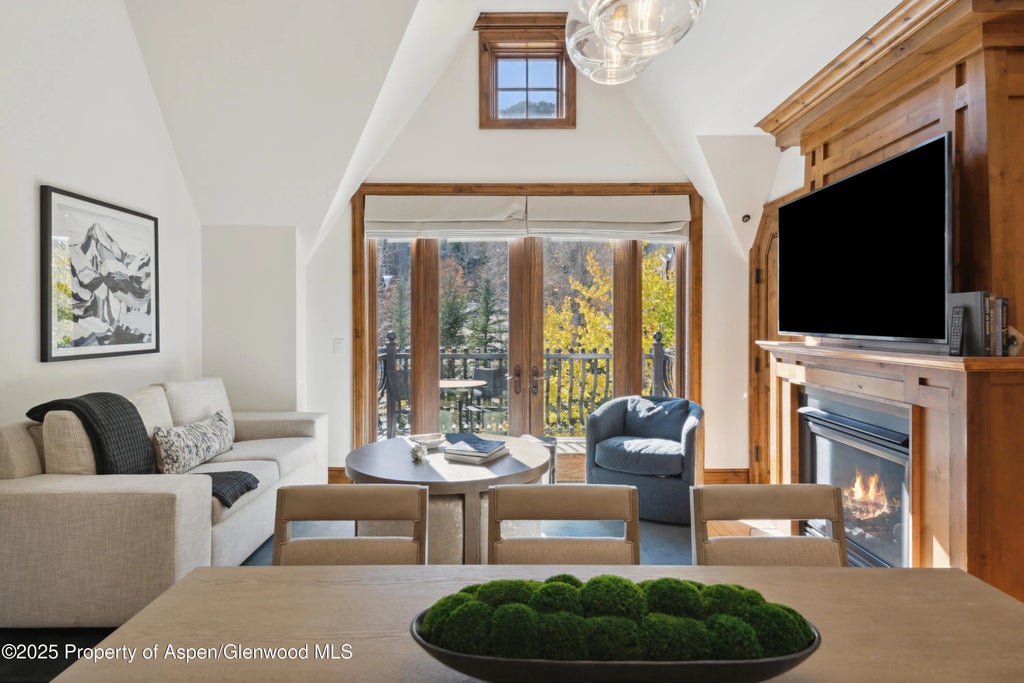 2 of 18 - 415 E Dean Street Unit 32- Wk 6, Aspen, CO