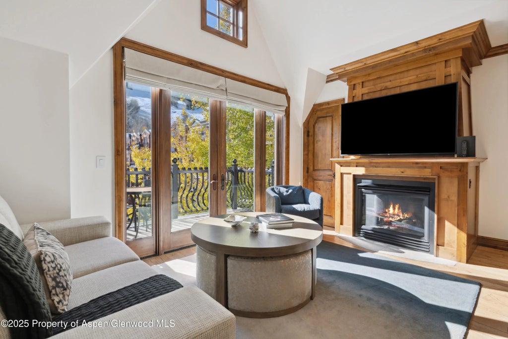 3 of 18 - 415 E Dean Street Unit 32- Wk 6, Aspen, CO