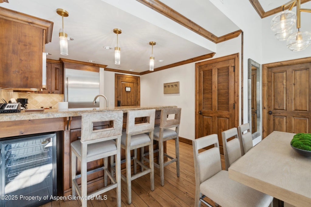 7 of 18 - 415 E Dean Street Unit 32- Wk 6, Aspen, CO