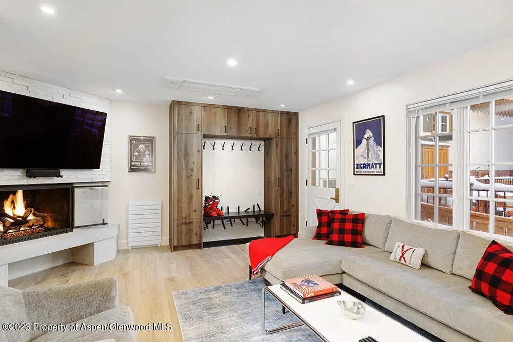 2 of 23 - 631 S Galena Street #11, Aspen, CO