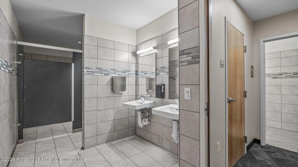 40 of 41 - 516 28 Road, Grand Junction, CO