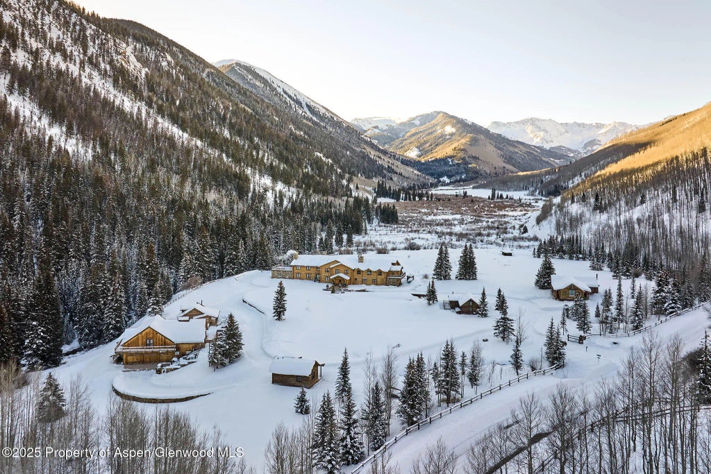 6 of 56 - 125 Rooney Circle, Aspen, CO