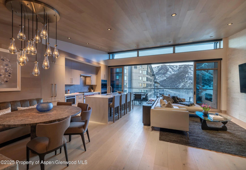 7 of 22 - 130 Wood Road 664, Snowmass Village, CO