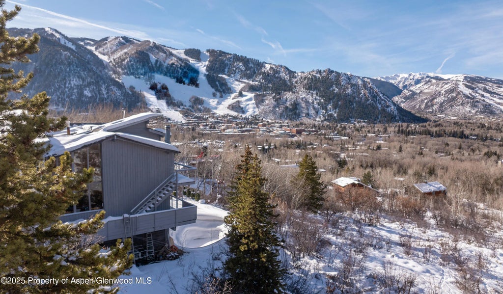 8 of 12 - 709 N Spruce Street, Aspen, CO
