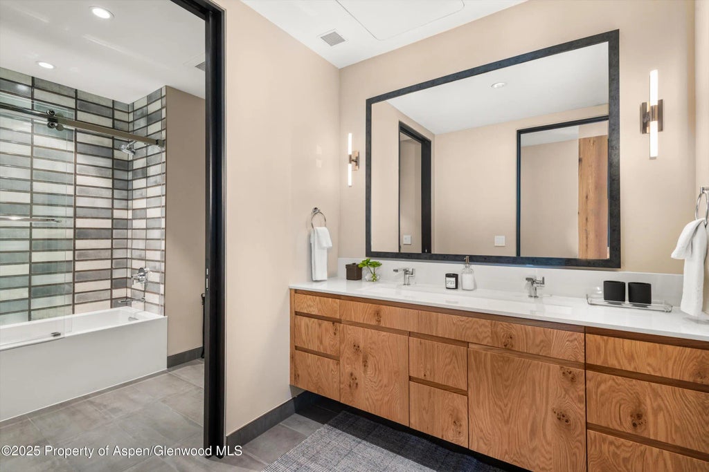 15 of 20 - 77 Wood Road 503east, Snowmass Village, CO