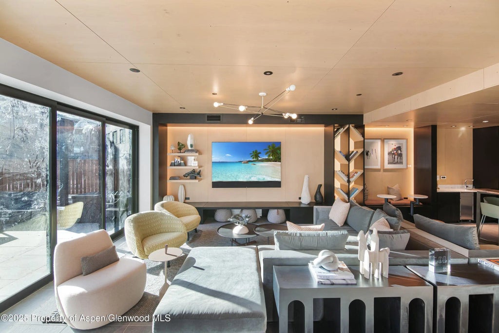22 of 41 - 119 Wood Road Unit 206, Snowmass Village, CO