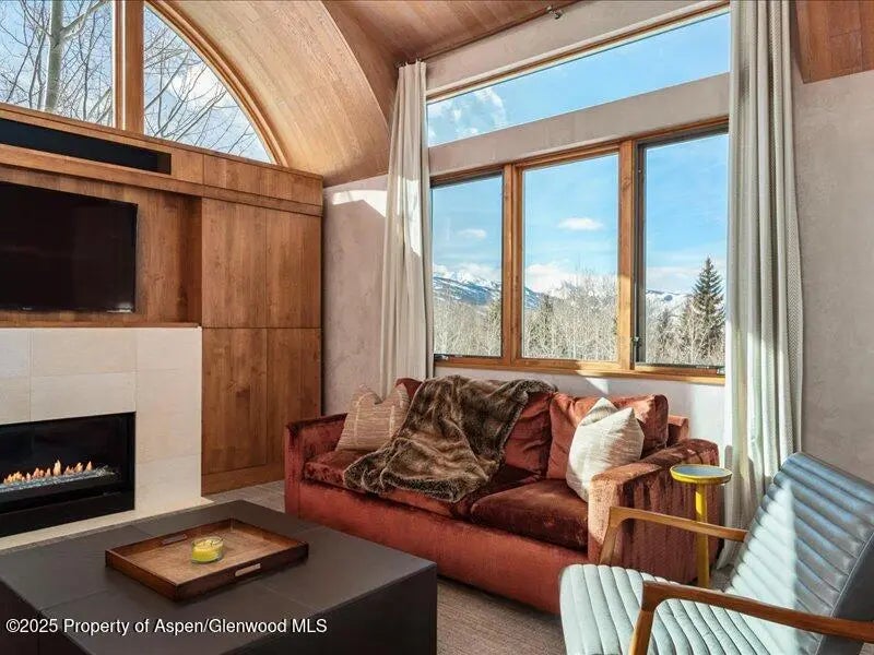 17 of 47 - 975 S Starwood, Aspen, CO