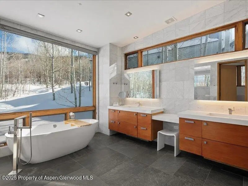 27 of 47 - 975 S Starwood, Aspen, CO