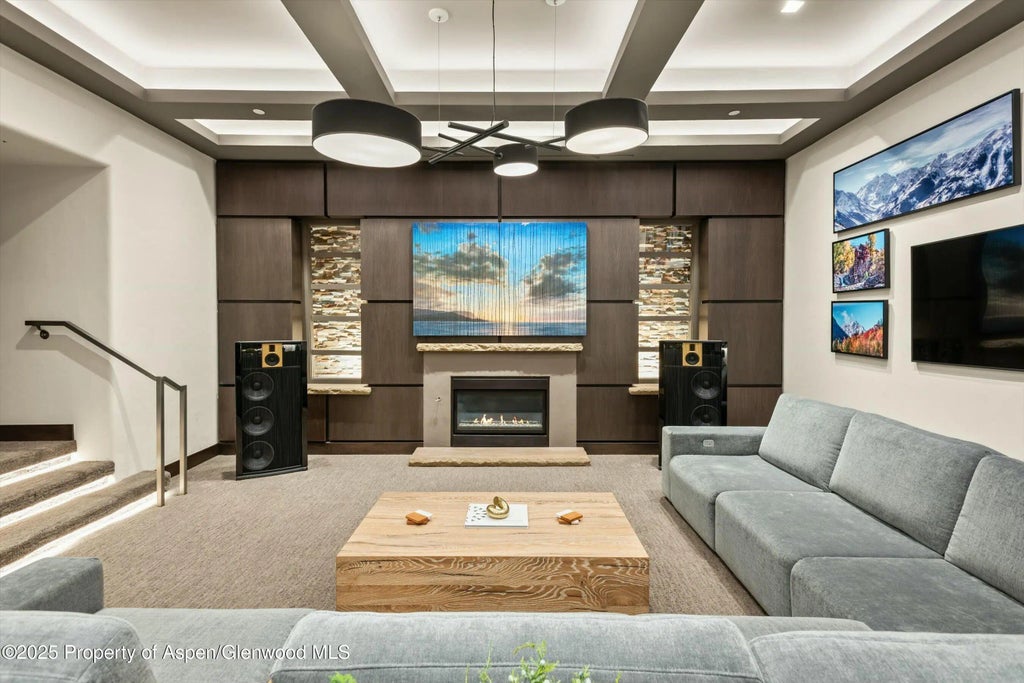 14 of 37 - 601 Rio Grande Place, Aspen, CO