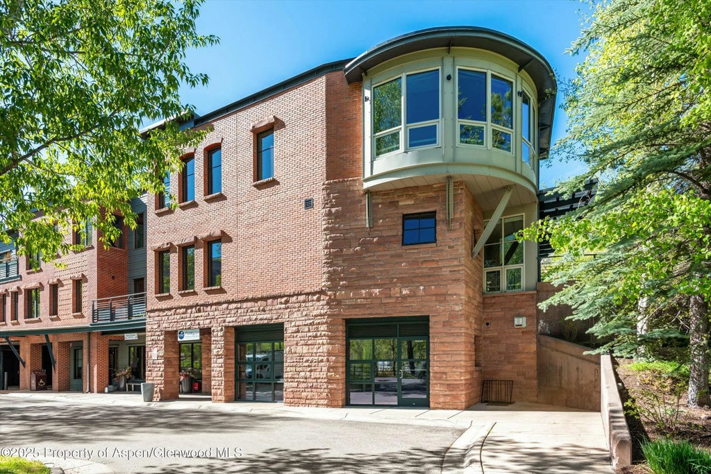 2 of 37 - 601 Rio Grande Place, Aspen, CO