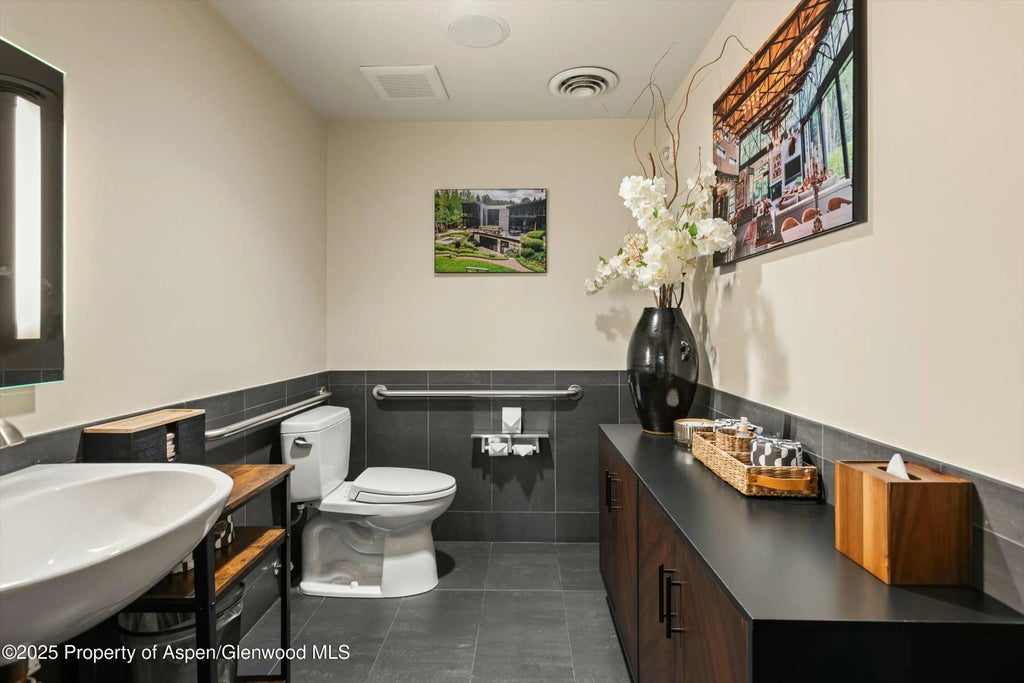 37 of 37 - 601 Rio Grande Place, Aspen, CO