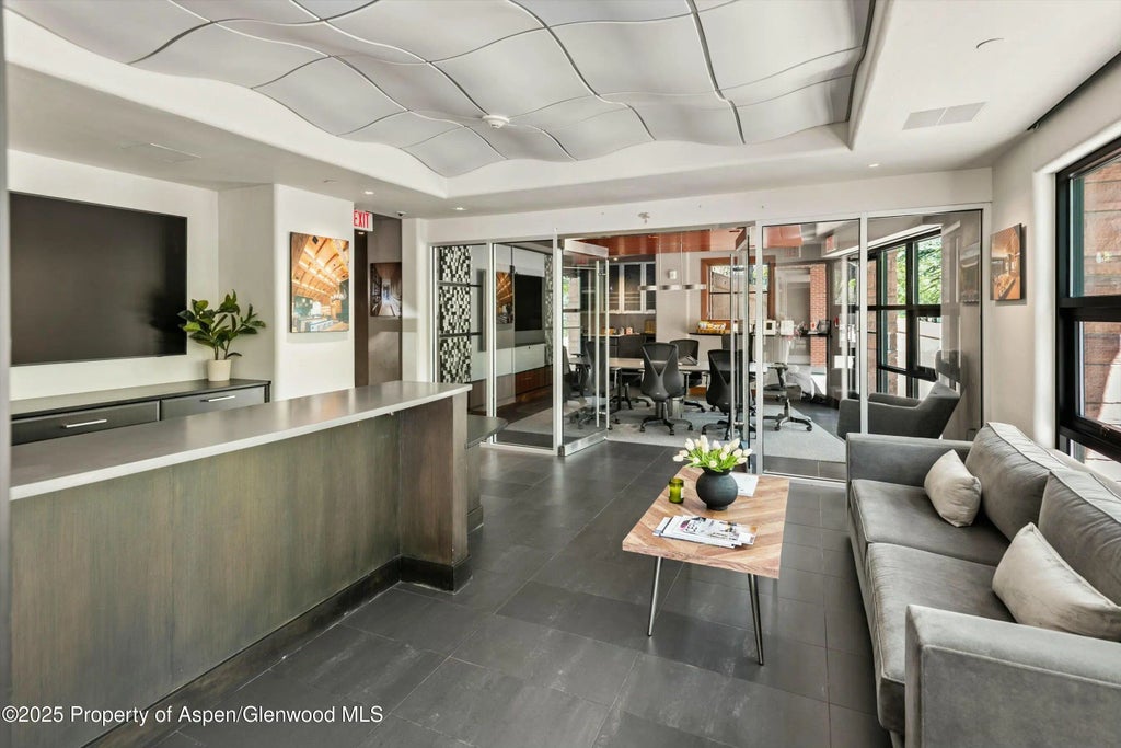 6 of 37 - 601 Rio Grande Place, Aspen, CO