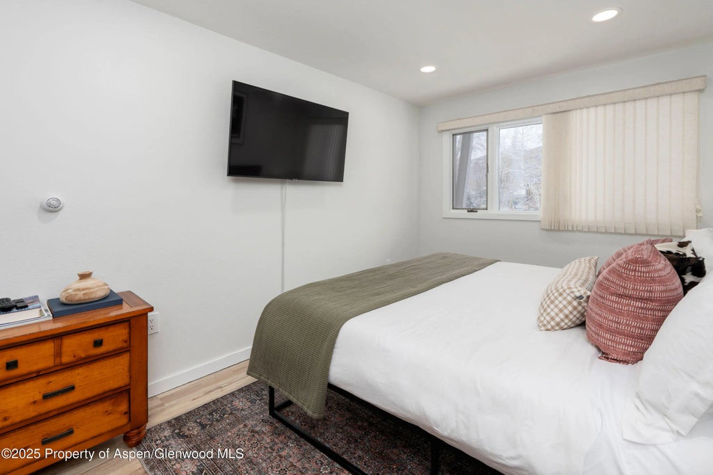 16 of 25 - 100 E Dean Street 1d, Aspen, CO