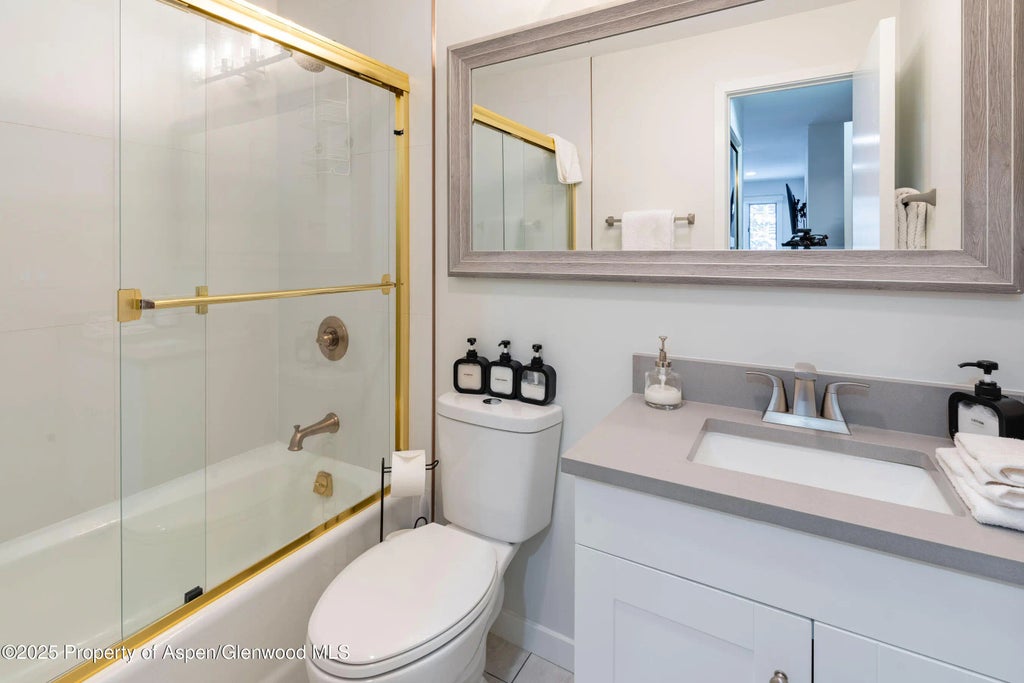 21 of 25 - 100 E Dean Street 1d, Aspen, CO