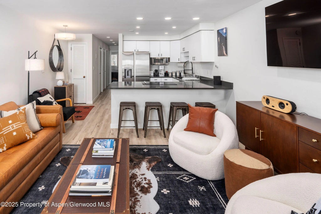 6 of 25 - 100 E Dean Street 1d, Aspen, CO