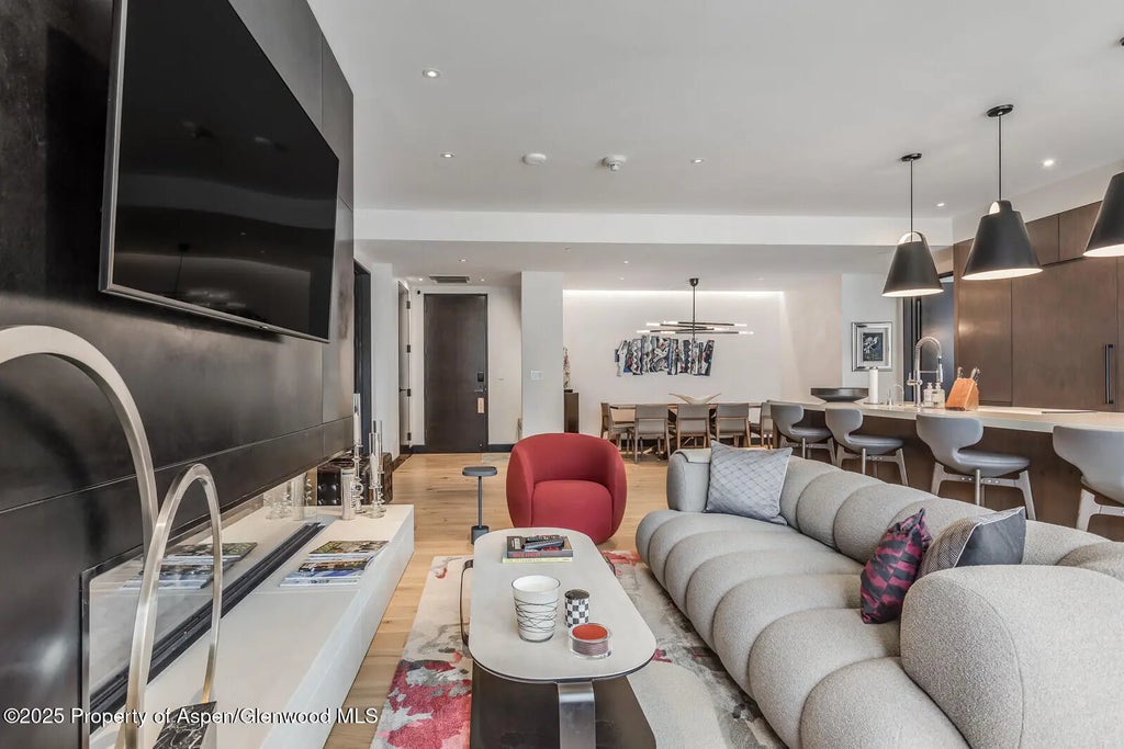 4 of 68 - 45 Wood Road 401, Snowmass Village, CO