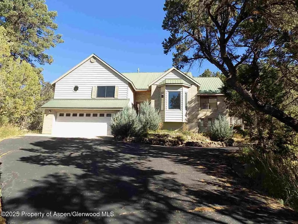 1 of 31 - 1544 County Road 112, Carbondale, CO