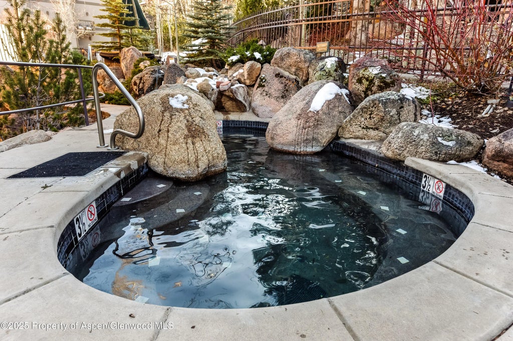 12 of 17 - 600 Carriage Way J14, Snowmass Village, CO