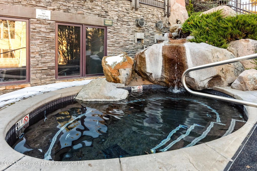 13 of 17 - 600 Carriage Way J14, Snowmass Village, CO