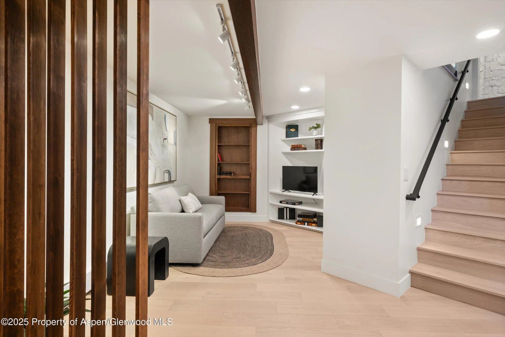 29 of 40 - 75 Bennett Court, Aspen, CO