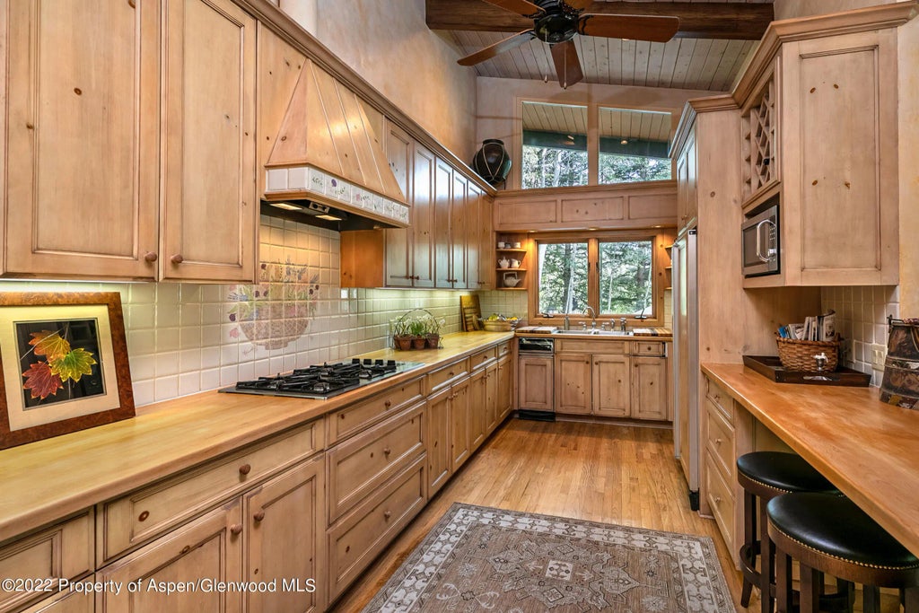 4 of 19 - 42791 Highway 82, Aspen, CO