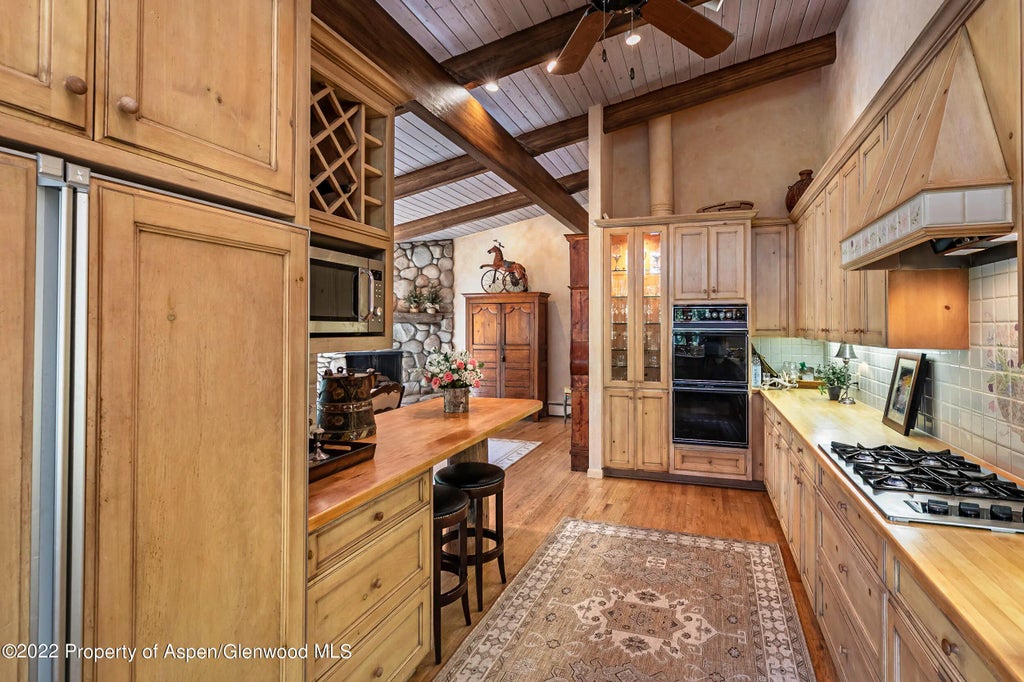 5 of 19 - 42791 Highway 82, Aspen, CO