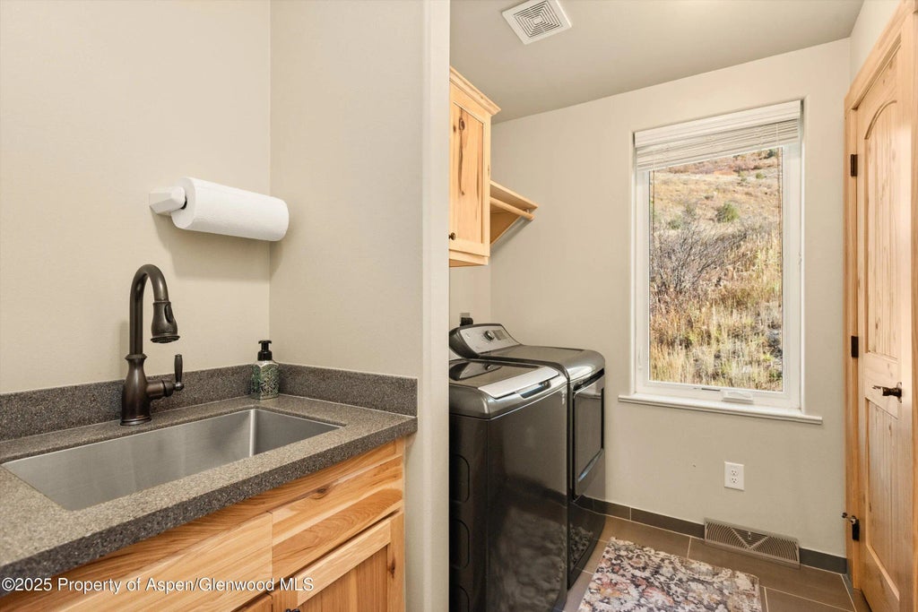 22 of 54 - 3900 County Road 3, Marble, CO