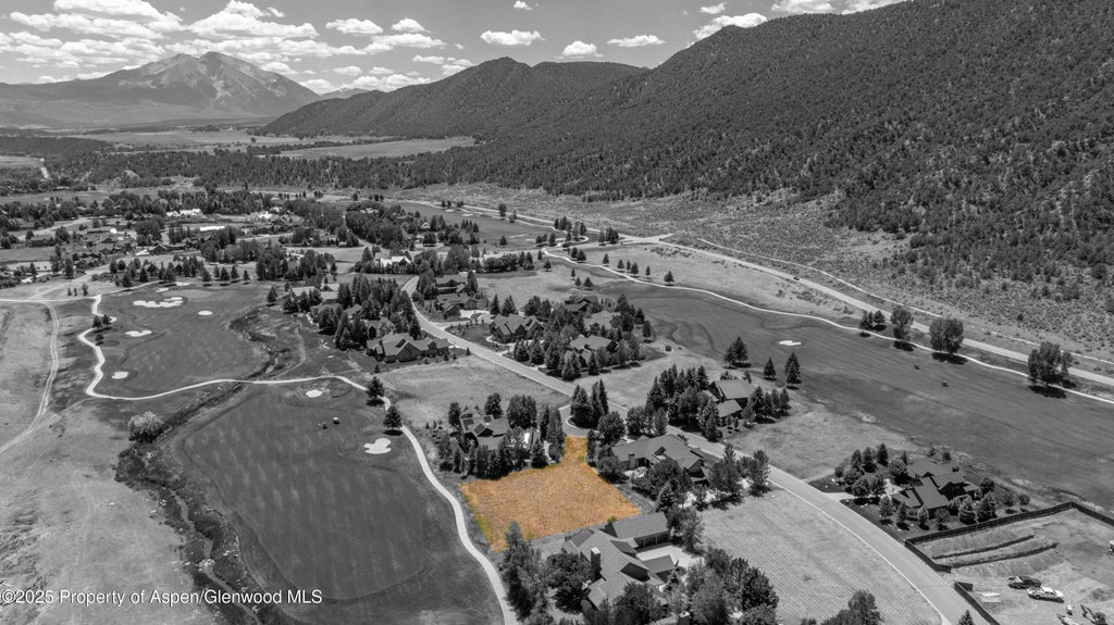 10 of 15 - 28 Spring Loop, Carbondale, CO