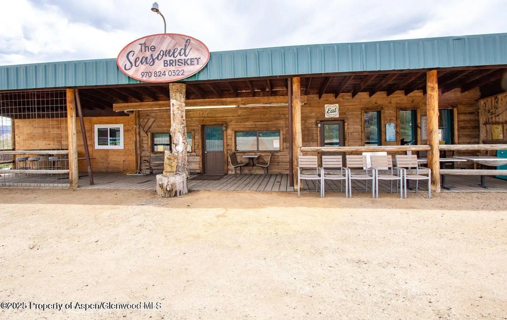 1 of 11 - 1740 E Highway 40, Craig, CO