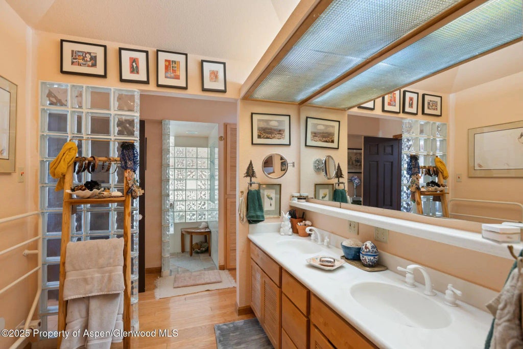 18 of 62 - 4440 County Road 342, Silt, CO
