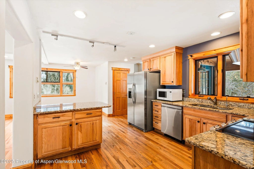 5 of 30 - 711 W Park Street, Marble, CO