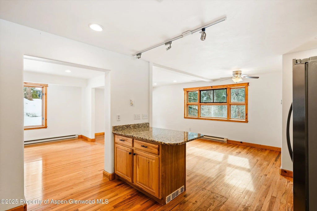 7 of 30 - 711 W Park Street, Marble, CO