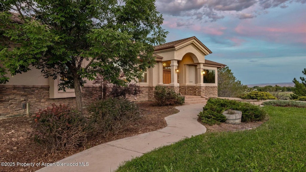 2 of 39 - 2426 H Road, Grand Junction, CO