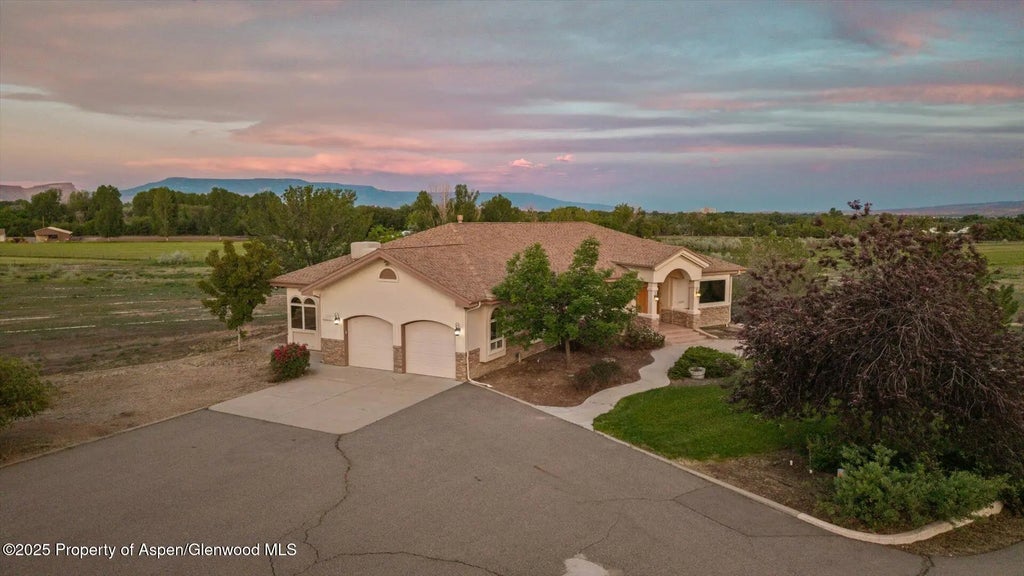 6 of 39 - 2426 H Road, Grand Junction, CO