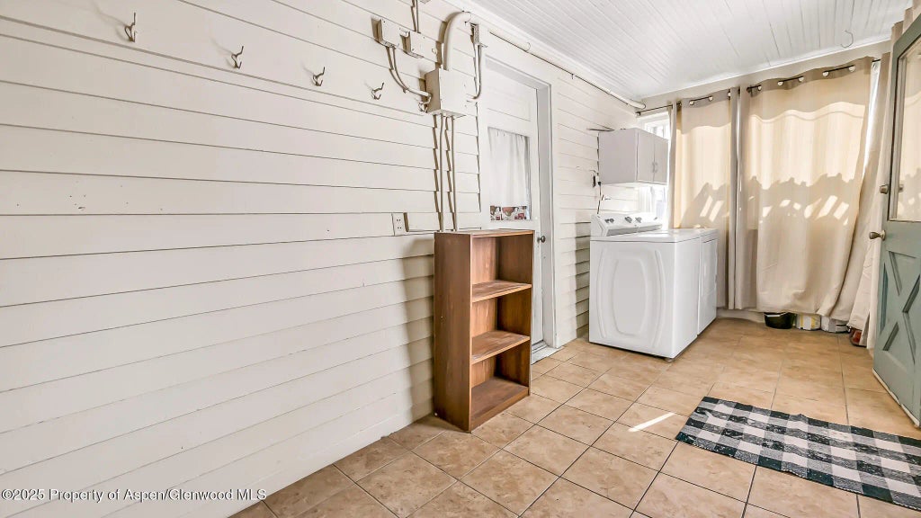 27 of 33 - 694 Russell Street, Craig, CO