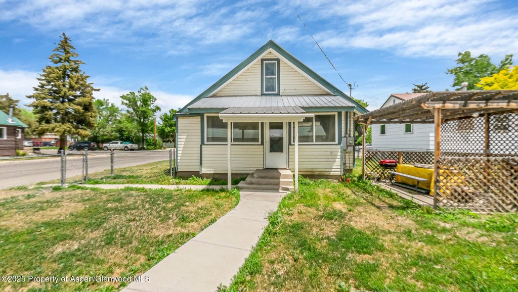7 of 33 - 694 Russell Street, Craig, CO