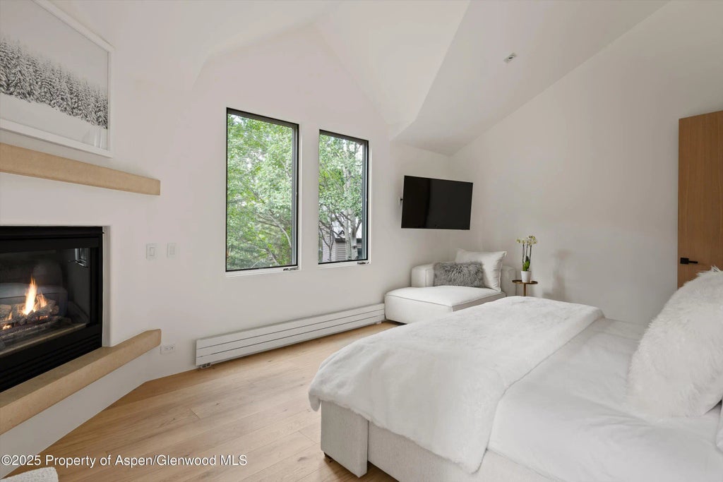 16 of 33 - 440 Alpine Court, Aspen, CO