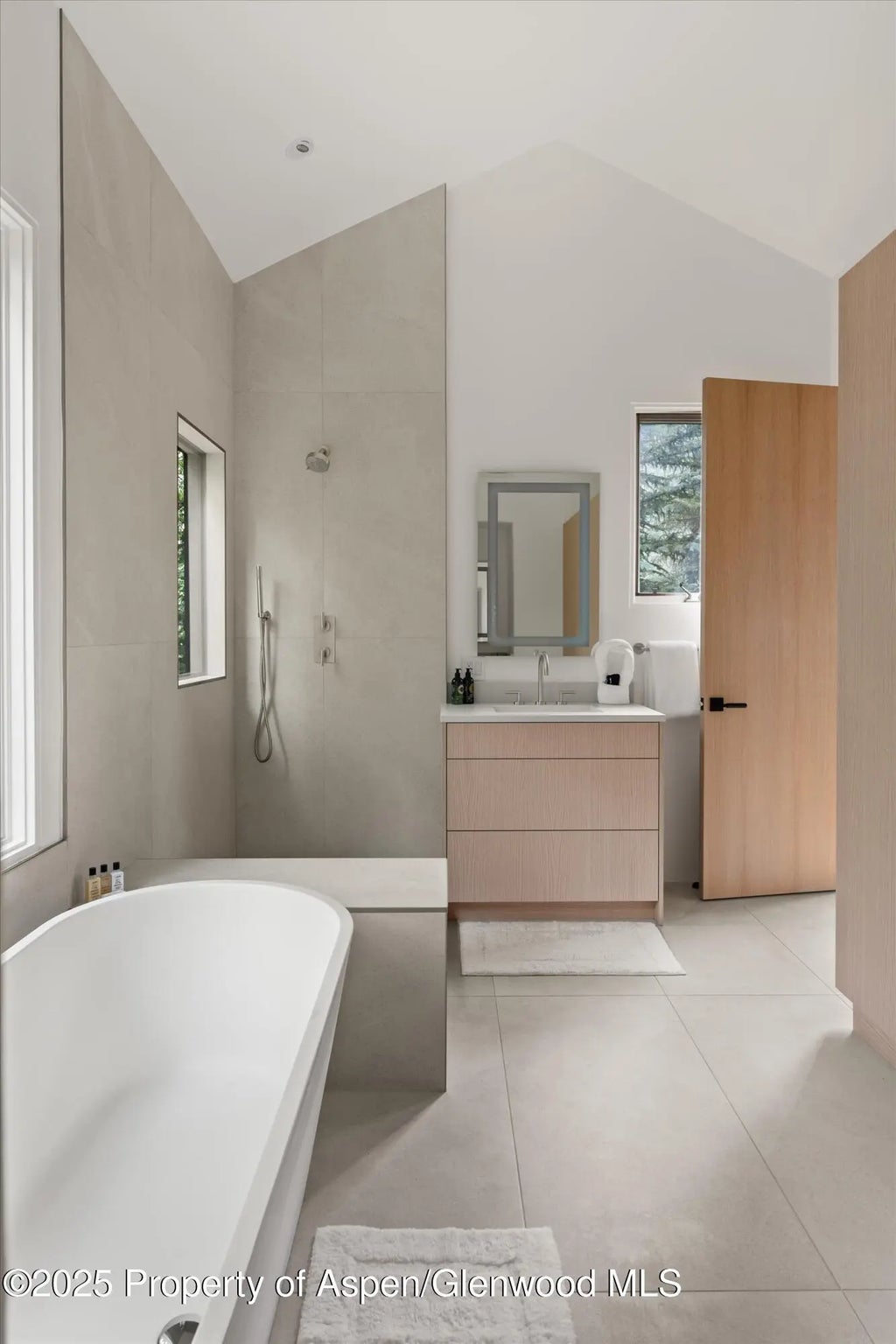 18 of 33 - 440 Alpine Court, Aspen, CO