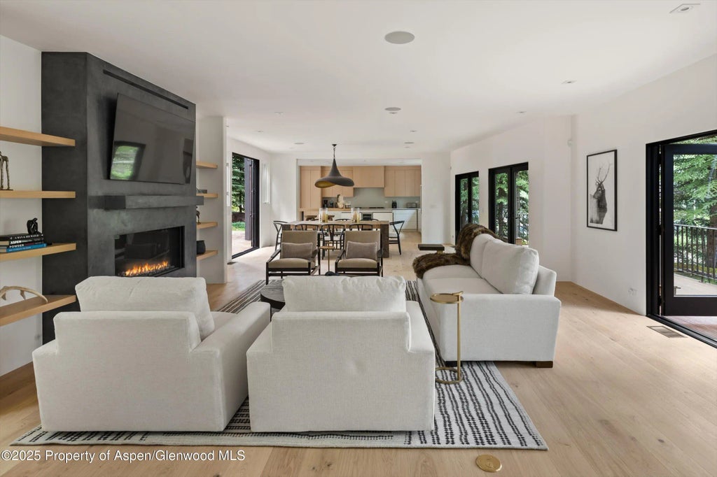 7 of 33 - 440 Alpine Court, Aspen, CO