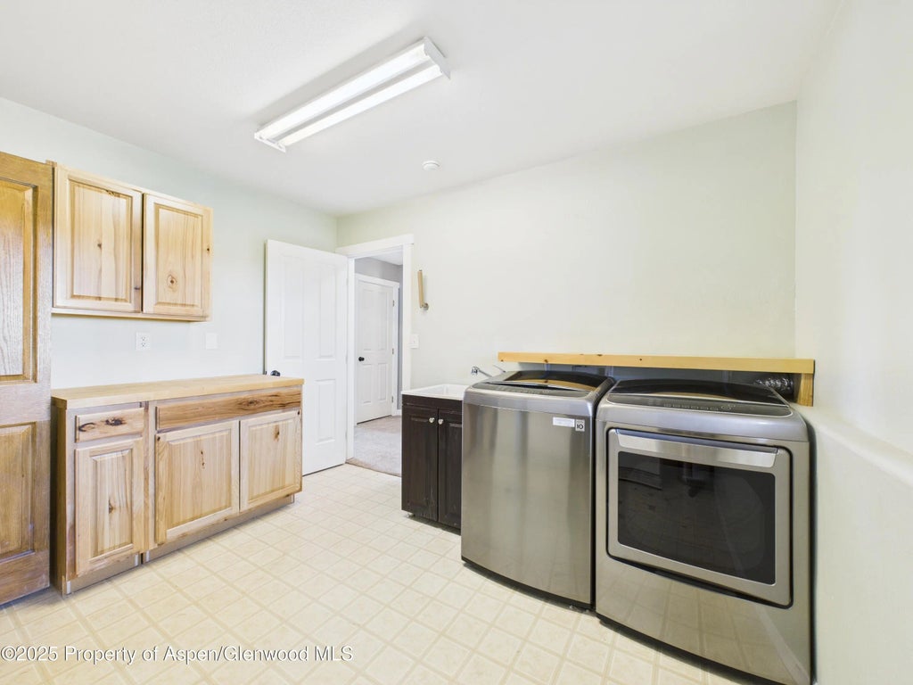 29 of 33 - 1174 County Rd 113, Carbondale, CO