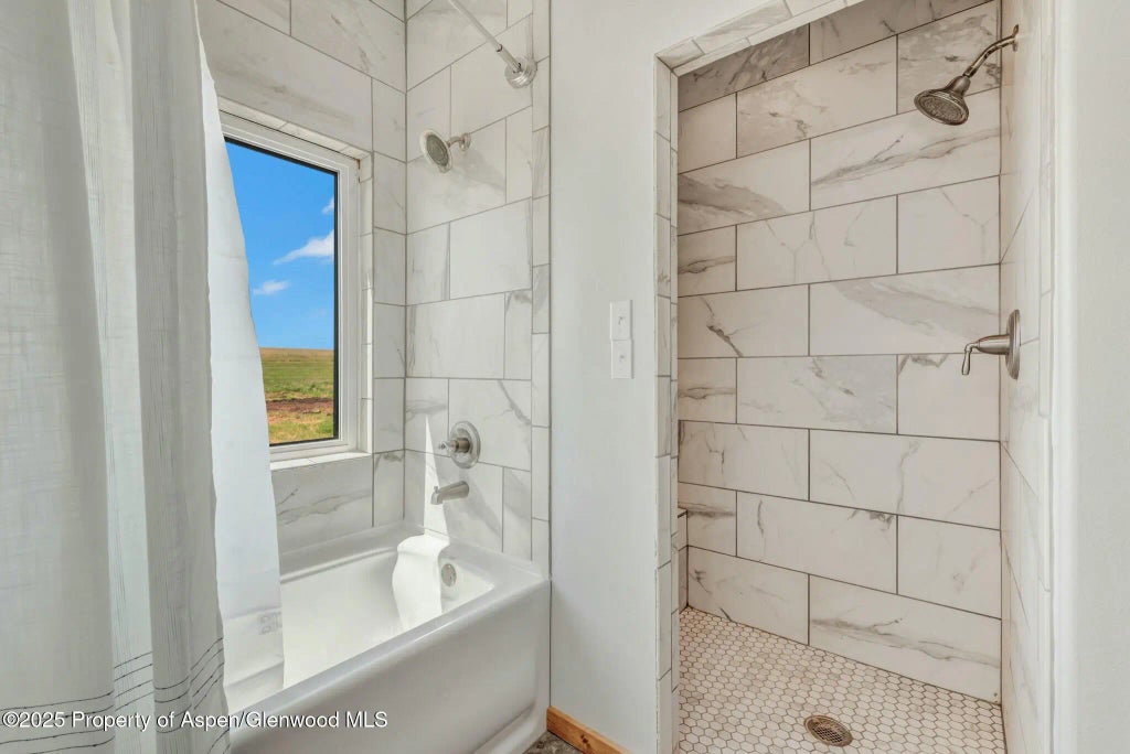 33 of 44 - 38290 Hillcrest Court Court, Hayden, CO